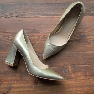 Marc Fisher Gold Pointy Toe Chunky Heel Pumps Style Jenny Size 7.5